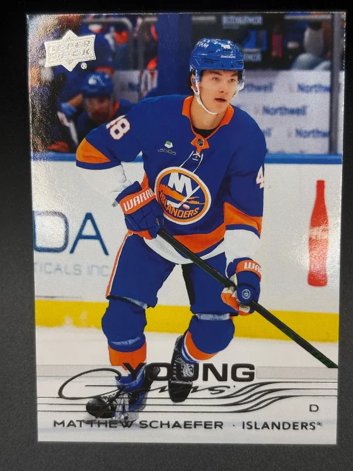 2025-26 Upper Deck Matthew Schaefer Young Guns rookie card, New York Islanders